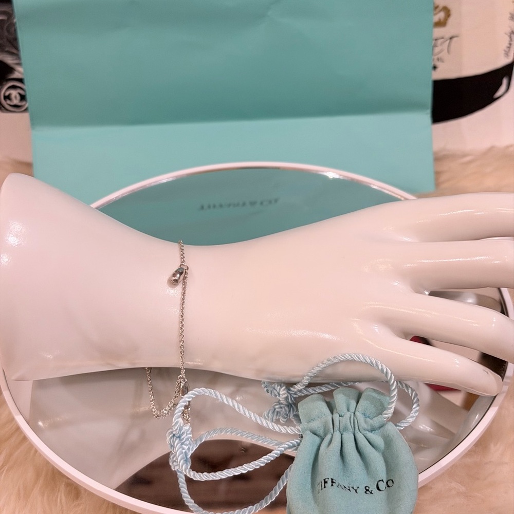 🔥 RARE TIFFANY & Co. PERETTI THREE TEARDROP BRACELET SIze 6.8 w/ Dust Bag - Picture 10 of 11
